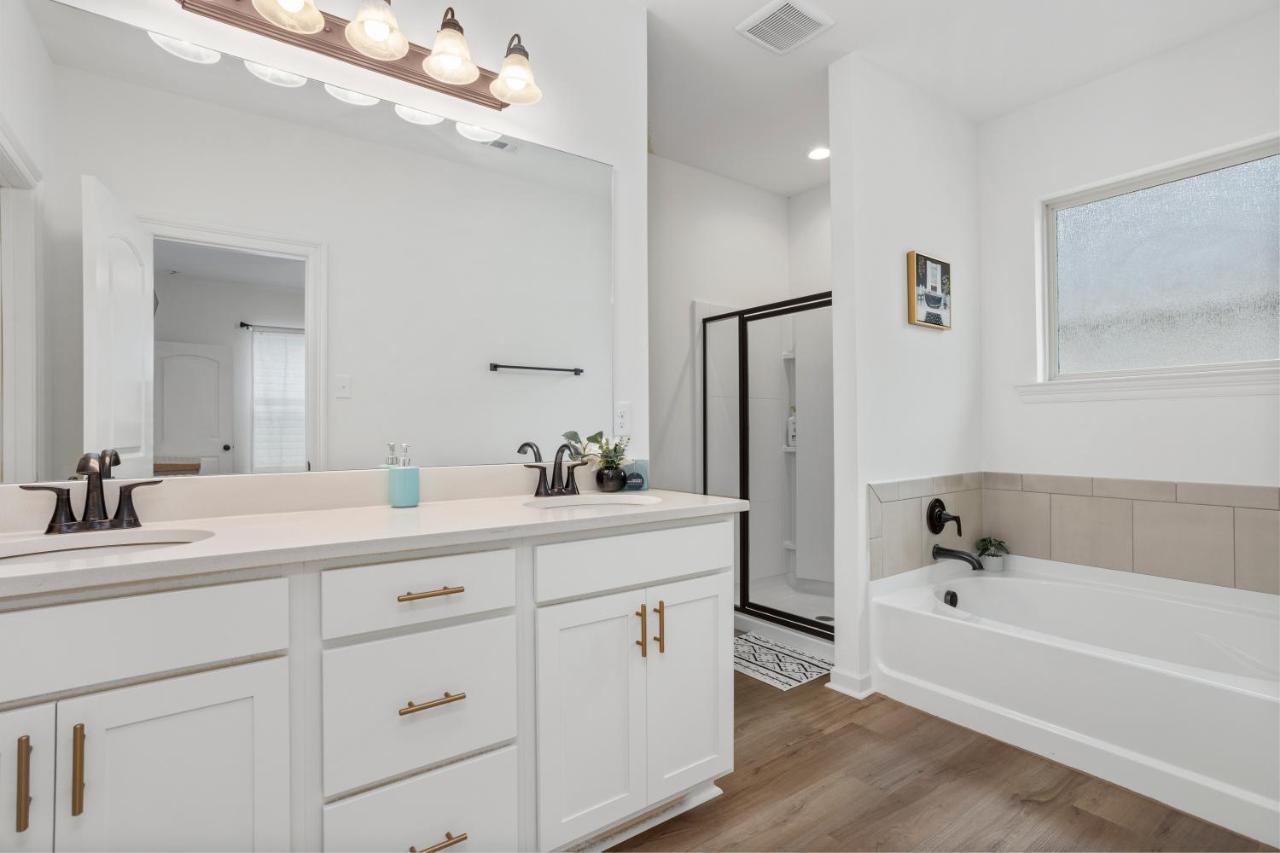 Luxury Townhome By Lsu Campus Baton Rouge Exteriör bild